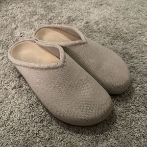 Rothy’s casual clog